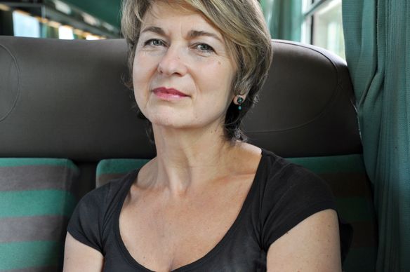 Esther HOFFENBERG